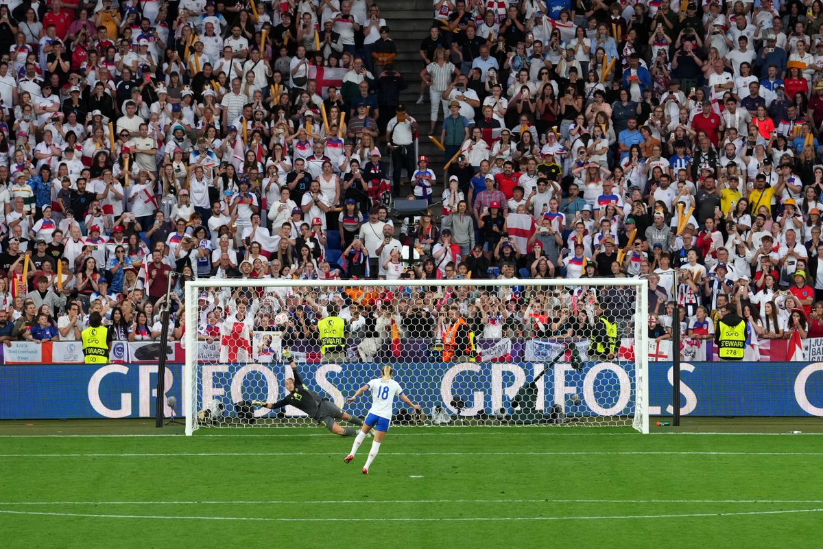 Sunset+Vine tweet media