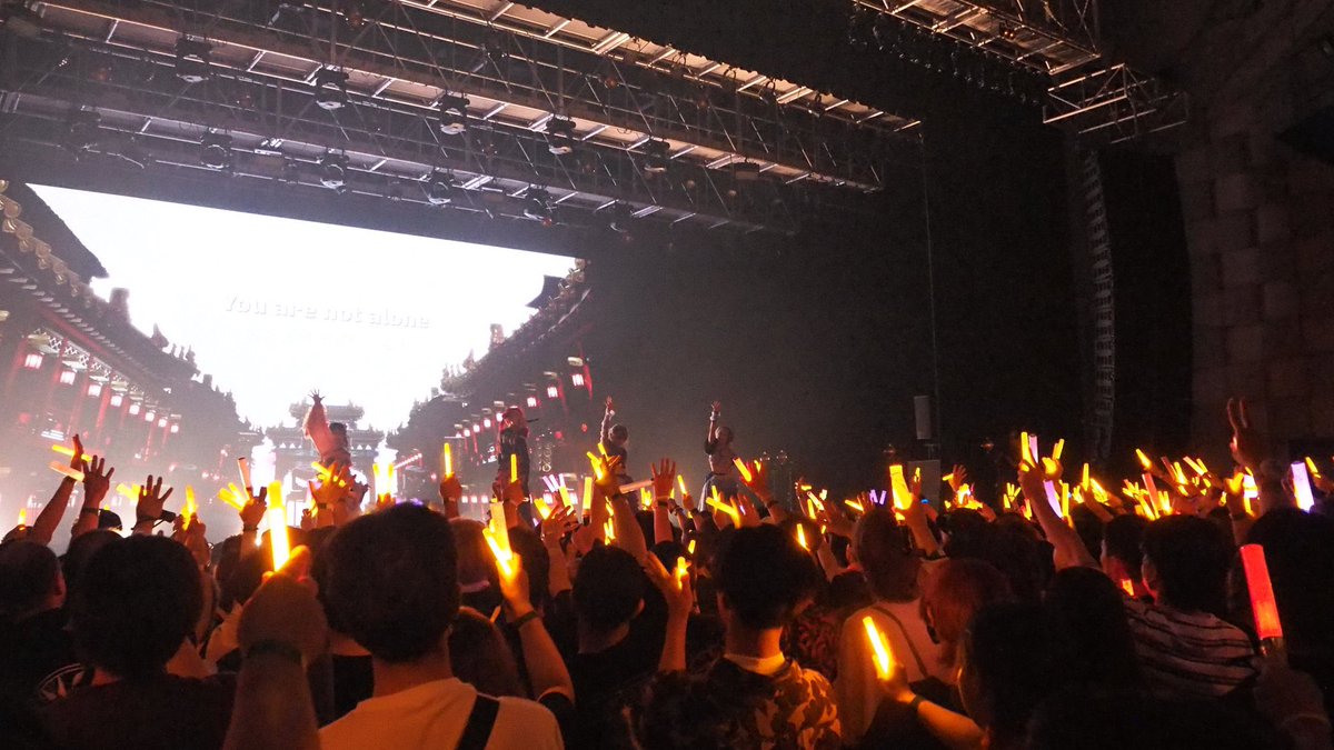 io_nightowl's tweet image. 過去最高のAll Night Longをありがとう
見たい景色、やりたいことを
自分ごとのように応援し続けてくれた
これまでのあなたとの時間が形になった
美しい光の海になった
そんな感覚でした
All Night Longは人生で一番大切な曲です
そう思わせてくれてありがとう
叶えてくれてありがとう