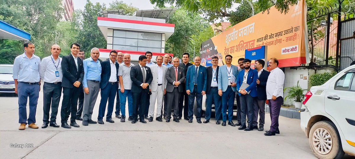 Mera HP Pump Delhi (@hpcl_delhi) on Twitter photo #HPCL Delhi RO was honoured to host <a href="/CMD__HPCL/">Chairman & Managing Director HPCL</a> Sir for an impactful interaction with Delhi RO dealers at Hemkunt Service Station
The interaction focused dealers' POV on on-ground initiatives, suggestions, strategies & challenges
<a href="/PetroleumMin/">Ministry of Petroleum and Natural Gas #MoPNG</a> <a href="/HPCL/">Hindustan Petroleum Corporation Limited</a> <a href="/hpcl_retail/">Mera HP Pump</a> <a href="/NZ_HPCL_Retail/">NZ_HPCL_Retail</a> #HPCL Delhi RO was honoured to host <a href="/CMD__HPCL/">Chairman & Managing Director HPCL</a> Sir for an impactful interaction with Delhi RO dealers at Hemkunt Service Station
The interaction focused dealers' POV on on-ground initiatives, suggestions, strategies & challenges
<a href="/PetroleumMin/">Ministry of Petroleum and Natural Gas #MoPNG</a> <a href="/HPCL/">Hindustan Petroleum Corporation Limited</a> <a href="/hpcl_retail/">Mera HP Pump</a> <a href="/NZ_HPCL_Retail/">NZ_HPCL_Retail</a>