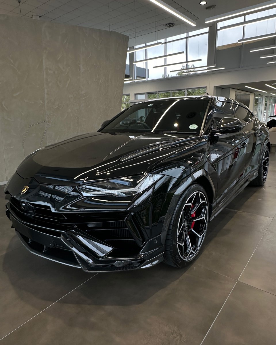#lamborghini urus <a href="/Lamborghini/">Lamborghini</a>