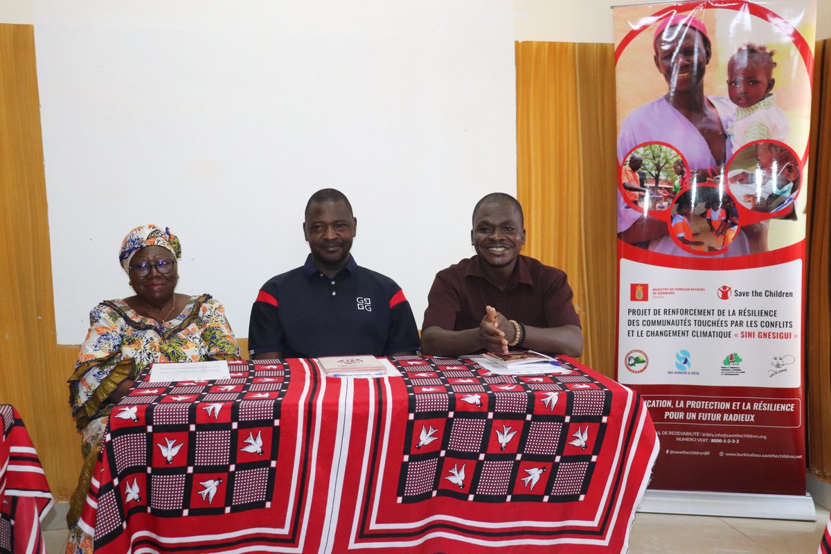 ADEPBF's tweet photo. Vendredi 25 juillet à Koudougou, #ADEP, @VDF_Burkina, @URCB_SD et @SOS_JD_BF ont fait le bilan semestriel du Projet  #SINI_GNESIGUI; financé par @SaveChildrenBF.

Au programme :
🟠Bilans physiques et financiers
🟠Impacts du projet
🟠Leçons apprises et recommandations https://t.co/QmD0wsL8y0