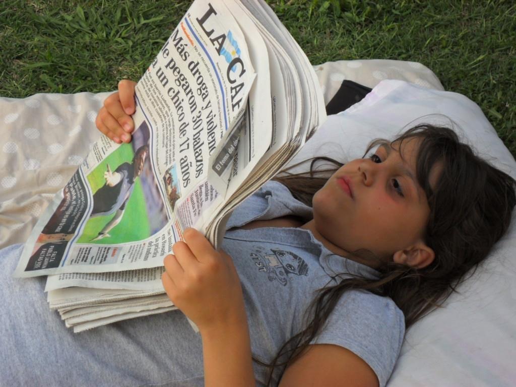 Lghtiny's tweet image. con el tema foto compu quiero resurgir mis fotos de chica porque siempre estaba haciendo alguna boludez