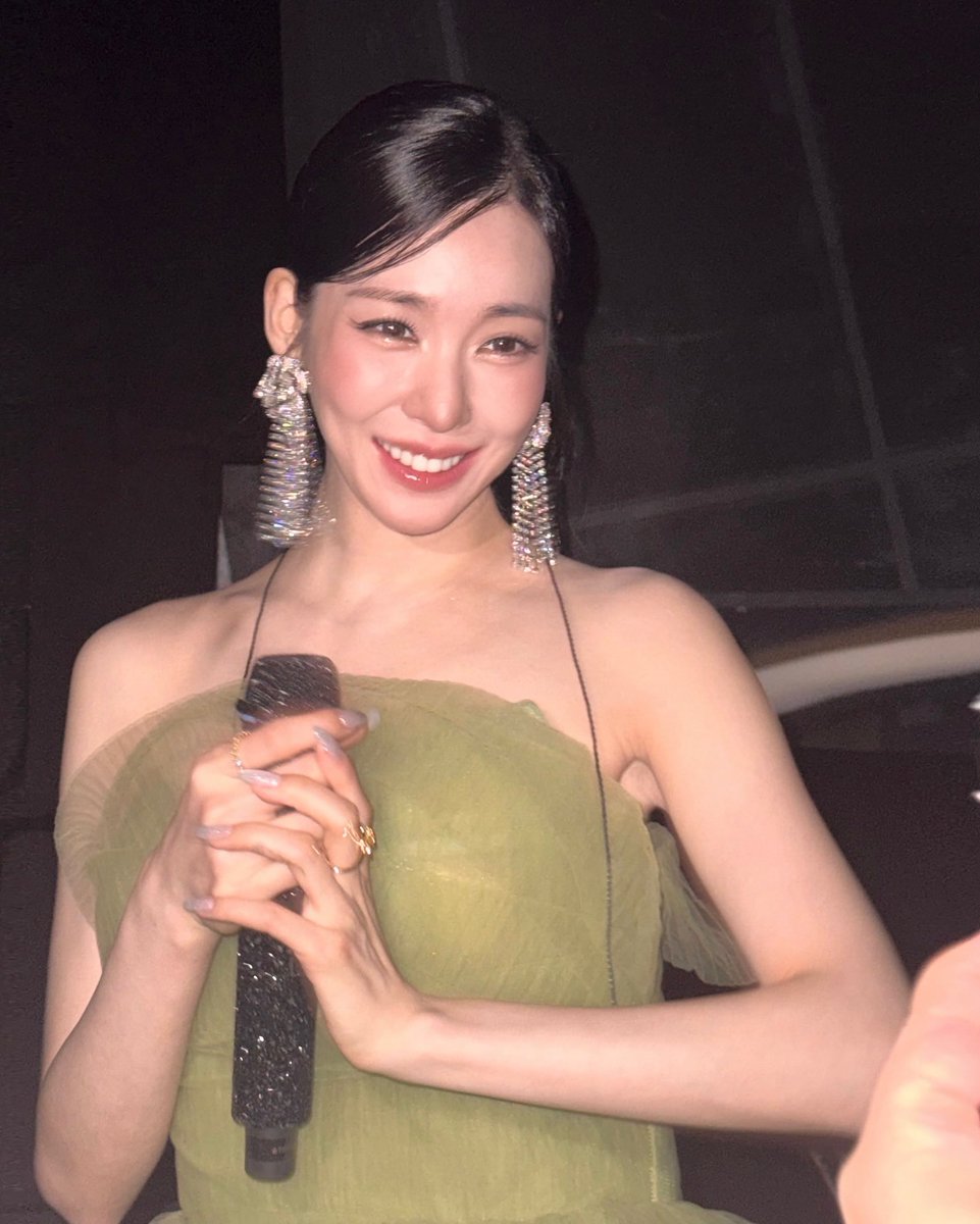 l0veable__'s tweet image. μ΄κ±° λ무
λ무μ β¦
λ무 β¦β¦β¦β¦β¦β¦..
ν β¦β¦β¦β¦β¦.