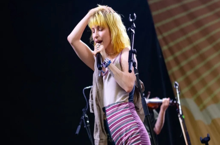 MUSIC NEWS: <a href="/paramore/">paramore</a> , Hayley Williams drops solo album on her website.  #haleywilliams #paramore #newmusic #Q92
q92radio.com/hayley-william…