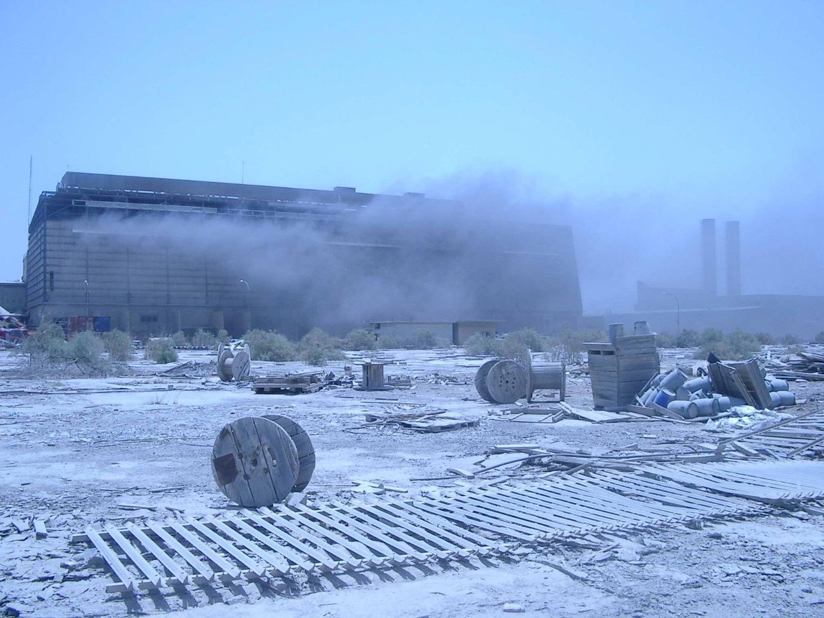 تمنيت أن تقوم وزارة الكهرباء والماء والطاقة المتجددة بتدوين وتسجيل تاريخها الذي يمتد إلى اكثر من 75 سنة من خلال إنشاء متحف تاريخي مشابه لما لدى شركة نفط الكويت وهذا ما سأقوم به بعد الصيف بالتواصل مع القياديين في الوزارة وذلك لحفظ ما تبقى من مقتنيات
المفرح في هذا الجانب هو المعرض