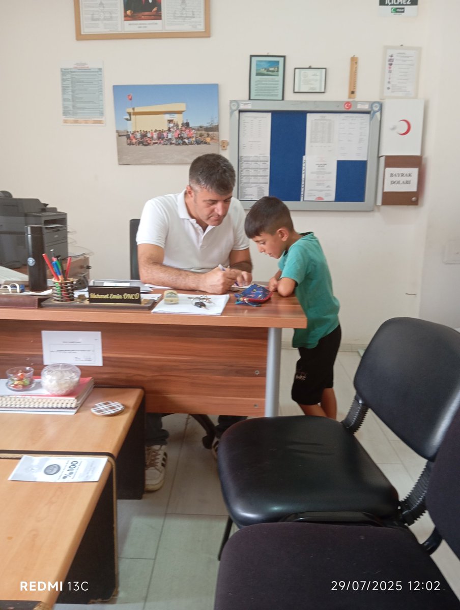 zeytinli ilkokulu (@zeytinliio) on Twitter photo Okuma-yazma çalışmalarına yaz tatilinde de devam ediyoruz!" 🌞📚
<a href="/mardinilmem/">Mardin İl Millî Eğitim Müdürlüğü</a>
<a href="/ali_eyyupkoca/">Ali Eyyupkoca</a>
<a href="/Yesillimem1/">Mardin Yeşilli MEM</a>
<a href="/haciavlanmaz/">HACI YUSUF AVLANMAZ</a>
<a href="/makdag47/">Makdag</a> Okuma-yazma çalışmalarına yaz tatilinde de devam ediyoruz!" 🌞📚
<a href="/mardinilmem/">Mardin İl Millî Eğitim Müdürlüğü</a>
<a href="/ali_eyyupkoca/">Ali Eyyupkoca</a>
<a href="/Yesillimem1/">Mardin Yeşilli MEM</a>
<a href="/haciavlanmaz/">HACI YUSUF AVLANMAZ</a>
<a href="/makdag47/">Makdag</a>