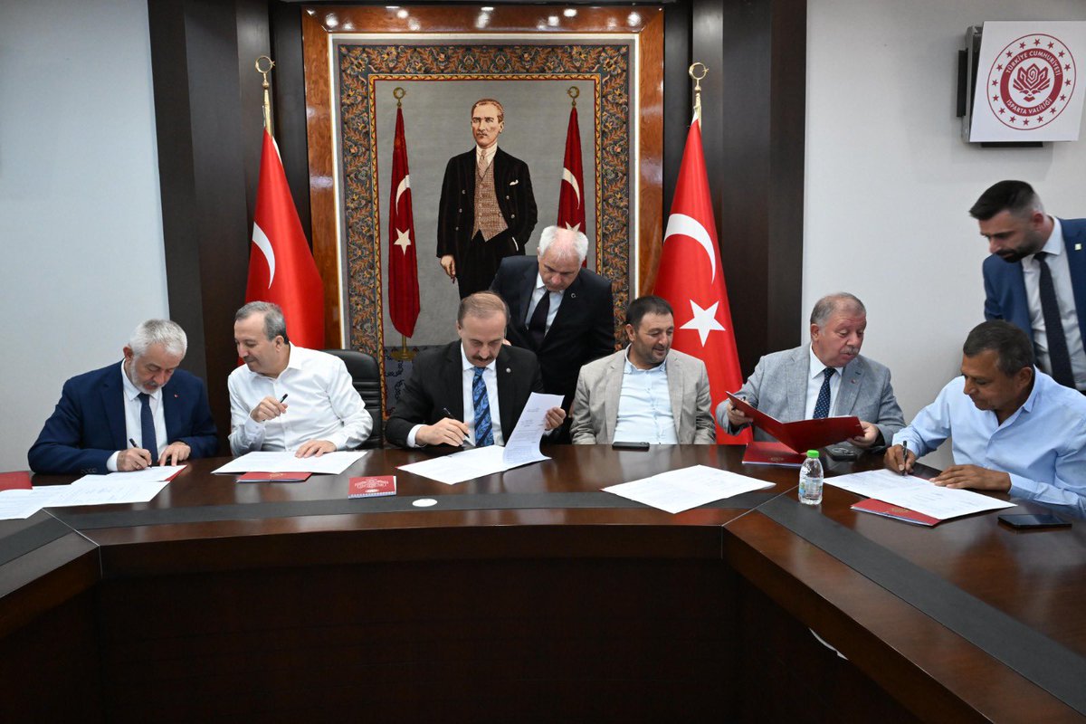Isparta’mızın gözbebeği, kış turizmimizin en önemli markalarından biri olan Davraz Kayak Merkezi içerisinde uzun yıllardır hizmet sunan Sirene Davraz Oteli, imzaladığımız protokolle yeni bir döneme kapı araladı.

Otelimiz, Isparta Belediyesi, İl Özel İdaresi, Ticaret ve Sanayi