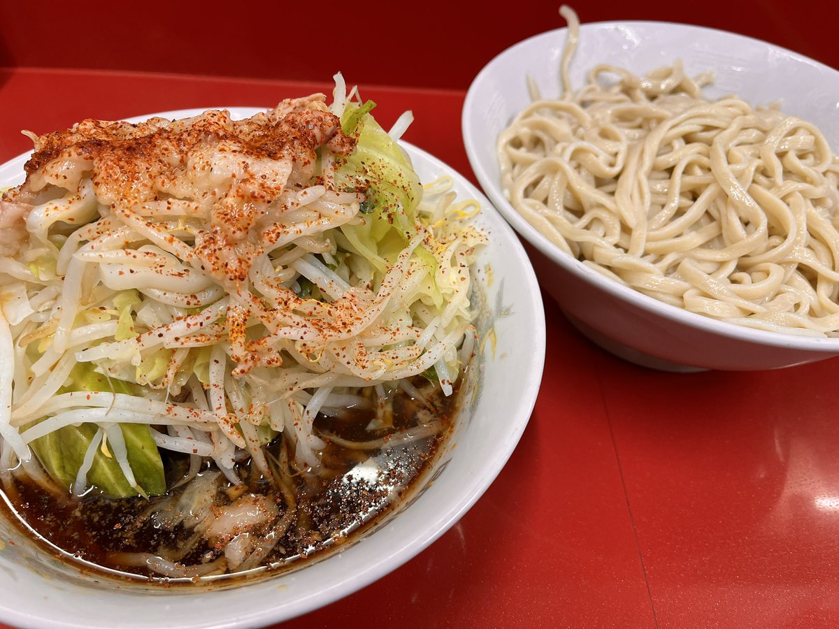 ラーメン二郎 越谷
つけ麺
野菜増しアブラ一味
今日も美味しい
ごちそうさまです
64/85
