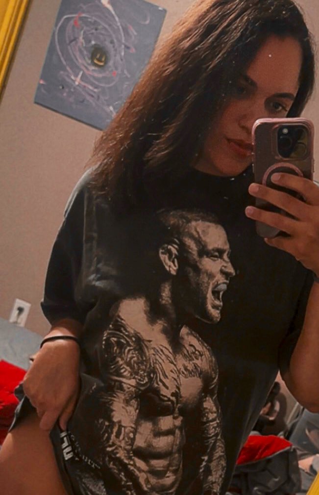 letmelivebruh's tweet photo. Got off work and look what I came home to. Shout-out to @daparham for sending me this shirt from Dustin’s retirement fight. 😭😭 forever #teamdiamond https://t.co/okEcOPPonX