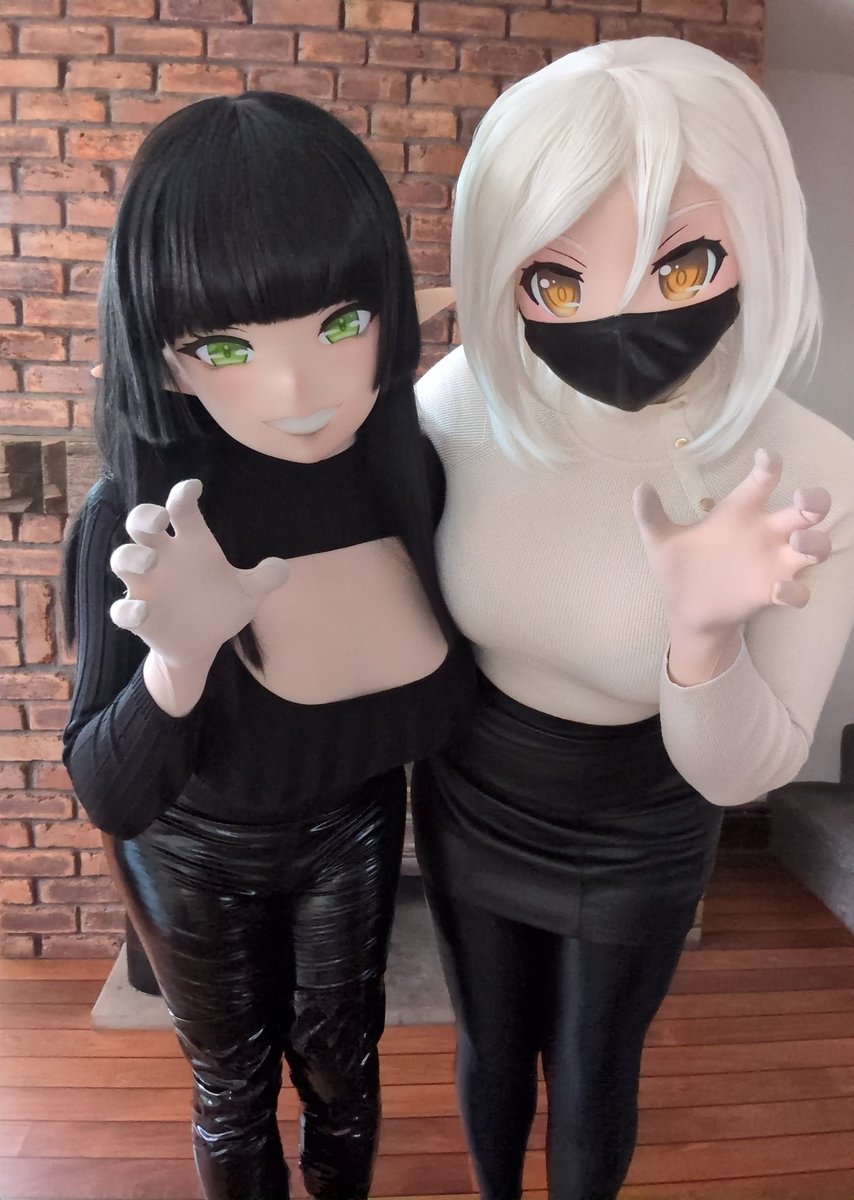 So nice of us to take you home...now it's our turn to do something nice for you. Don't look so scared~ It'll be fun~ 🖤 🤍 

Feat. <a href="/Reiki_bis/">Reiki</a>