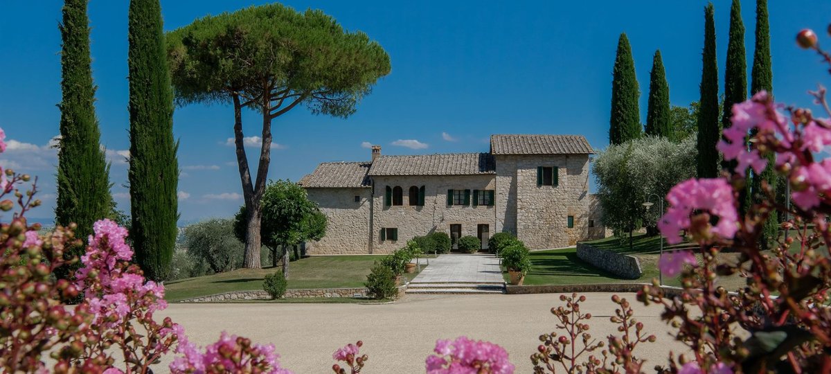 PL RT Win an Italian hamper from villa experts, <a href="/ToTuscany/">To Tuscany</a> #win #giveaway #competition #italian #organic #hamper bit.ly/44W1P7v