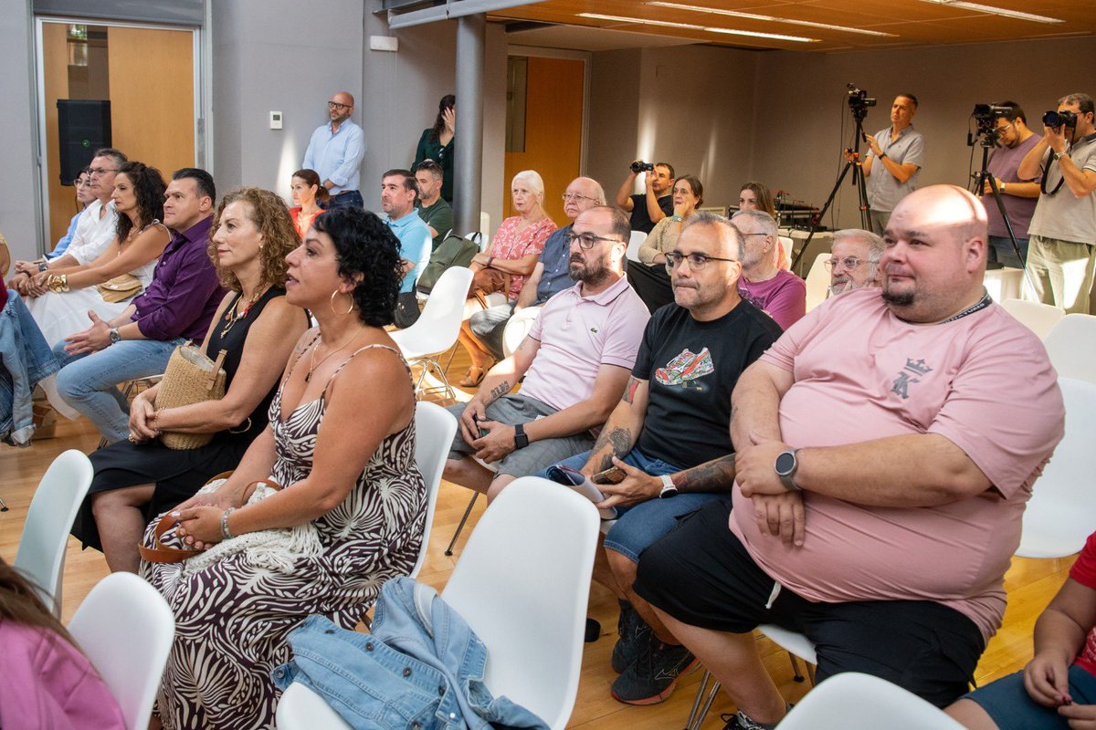 FERIAS Y FIESTAS ALCALÁ 2025 |
🎉 Las 'Ferias y Fiestas de Alcalá 2025' tendrán más eventos musicales, amplían las actividades para el público infantil y retoman los festejos taurinos.

ℹ️ Información en la web del Ayuntamiento 👉 ayto-alcaladehenares.es/las-ferias-y-f…

#AlcaláDeHenares