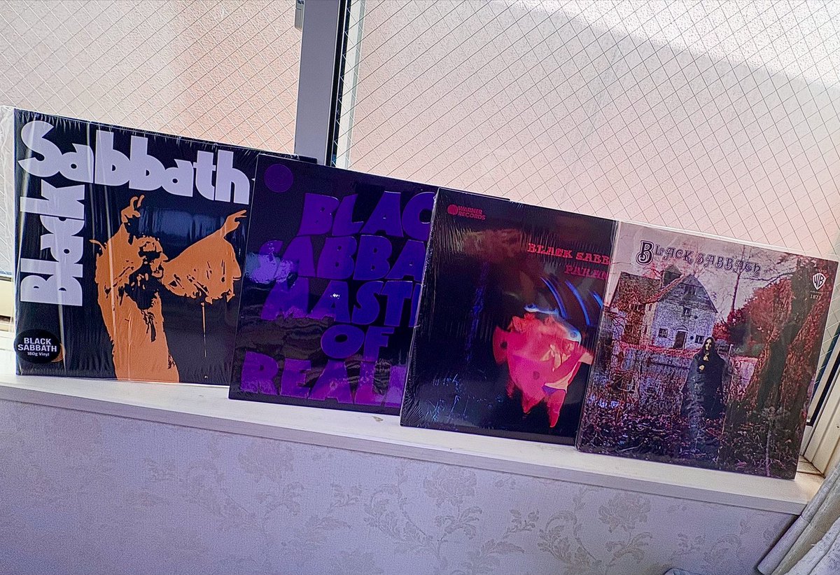 ss53rec's tweet photo. 追悼　Sabbath祭り@おれの部屋
#records #vinyljunkie #recordcollector #vinyllove #audio #projectaudiosystems
#OzzyOsbourneRIP https://t.co/nmOWdzRuVT