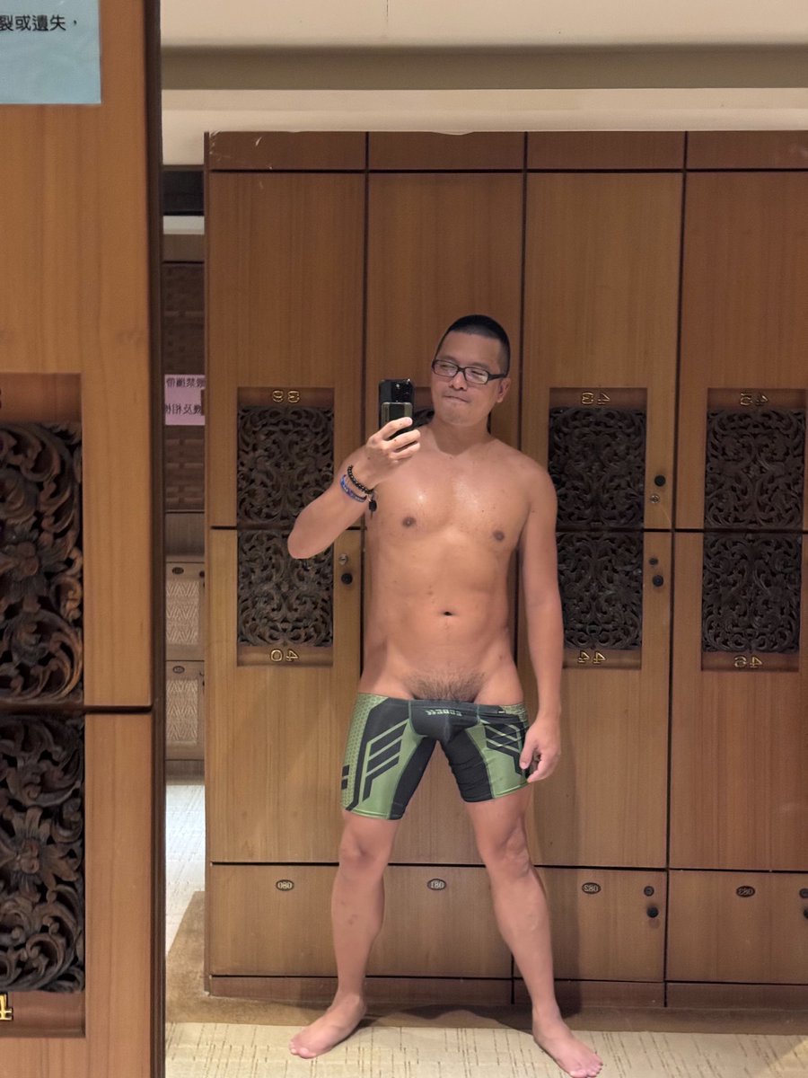 HuskyDog tweet media