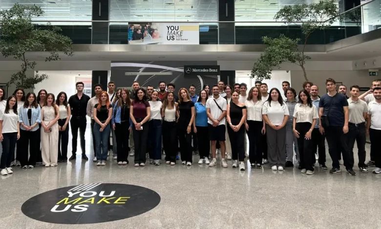 insaat_dunyasi's tweet image. Mercedes-Benz Türk gençleri geleceğe hazırlıyor buff.ly/viT8XlF #MercedesBenzTürkiye #PEP #StajProgramı #BuildingsMaterials #Construction