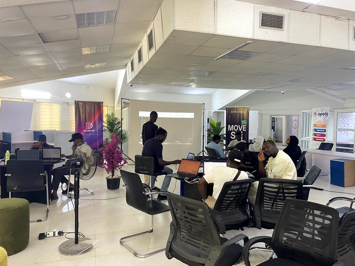 Anonscode's tweet image. Live at Sui Local Hack Kano today to move with SUI
@SuiFamOfficial
@rainbowdotsui
@JoshuaOrhue_ 
@ArewaGadgetPlug 
#SuiLocalHackKano