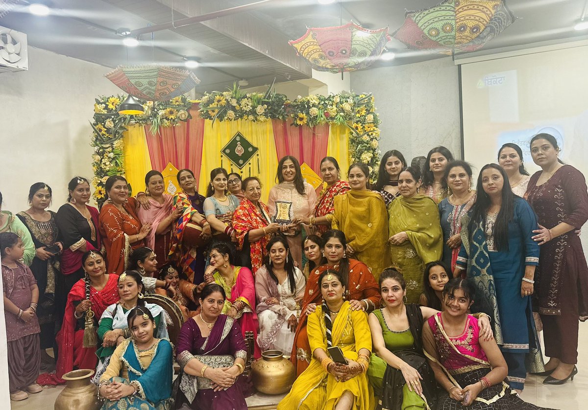 parmindercwc's tweet image. Celebrating the vibrant spirit of  #Teej - a festival of love, devotion, and tradition🌺

May this day bring joy, strength, and blessings to all the incredible women observing it.
 @Mohali
@INCPunjab 

#HappyTeej #TeejFestival #WomenEmpowerment 💚💫