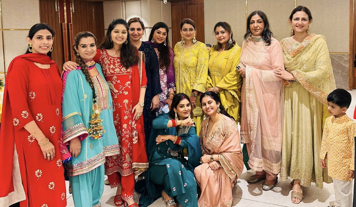 parmindercwc's tweet image. Celebrating the vibrant spirit of  #Teej - a festival of love, devotion, and tradition🌺

May this day bring joy, strength, and blessings to all the incredible women observing it.
 @Mohali
@INCPunjab 

#HappyTeej #TeejFestival #WomenEmpowerment 💚💫