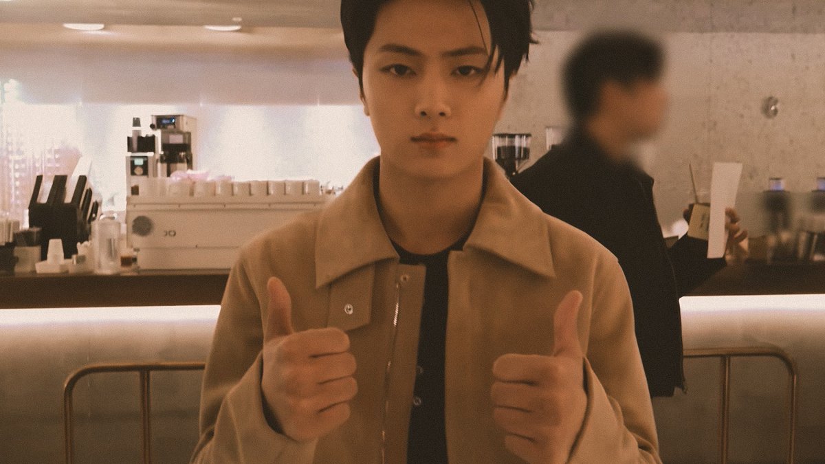 .˚✾ tweet media