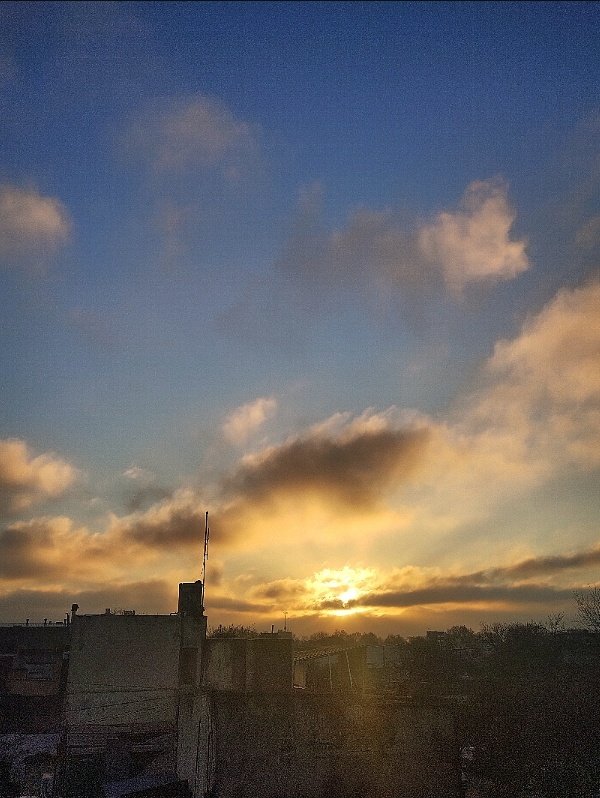 Ricardo Brown (@brown_1911) on Twitter photo #BuenosAires, así arranca la mañana..
Temperatura 8.9°C
S.T 7.9°C
Humedad 92%
Viento NNE 08Km/h
<a href="/MeteoBsAs/">Meteorologia Buenos Aires ⛈ ⛅️☀️⚡️</a>
#BuenMartes #BuenosAires, así arranca la mañana..
Temperatura 8.9°C
S.T 7.9°C
Humedad 92%
Viento NNE 08Km/h
<a href="/MeteoBsAs/">Meteorologia Buenos Aires ⛈ ⛅️☀️⚡️</a>
#BuenMartes