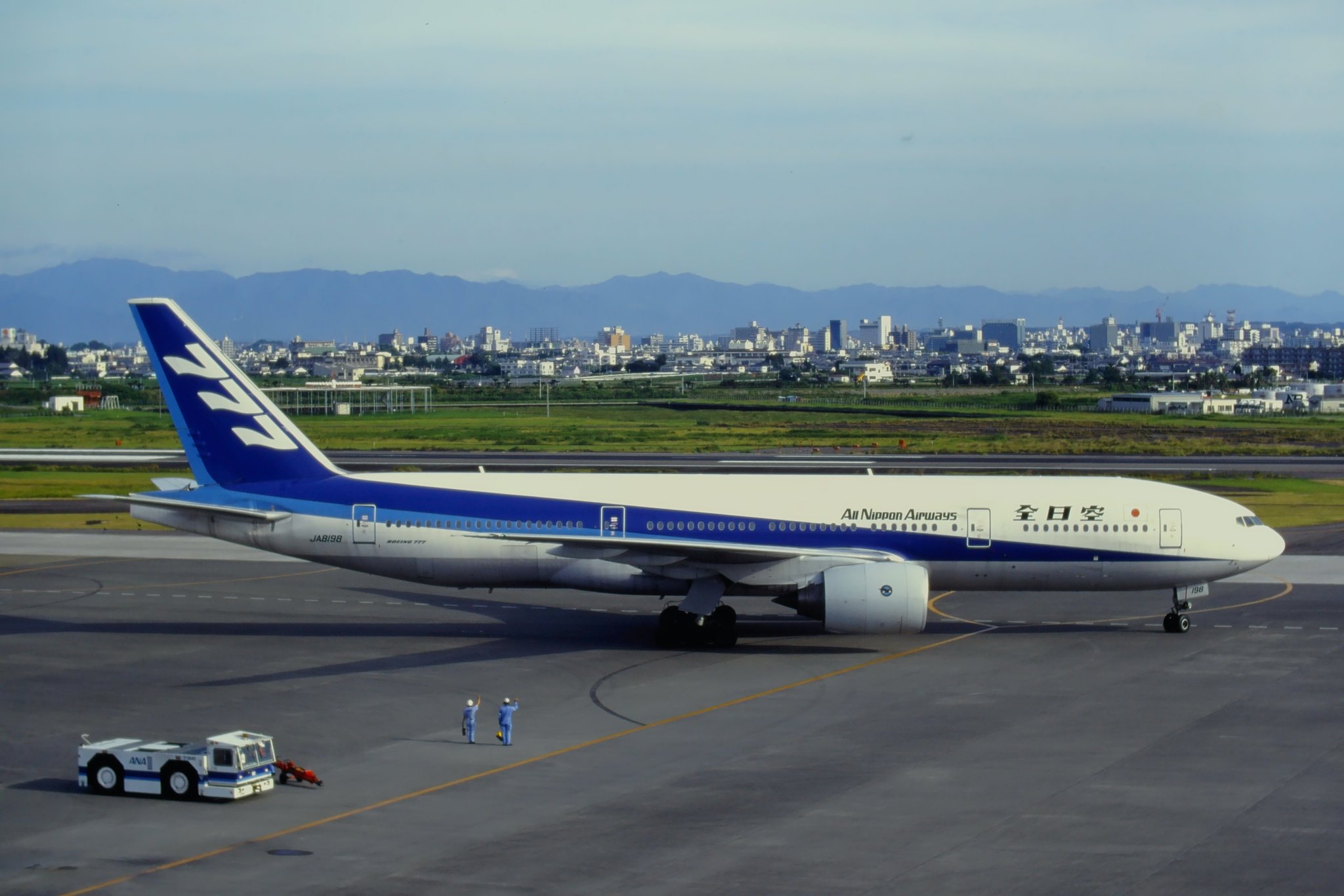 Phoenix ANA B777-200 旧塗装 JA8198 3/18まで】Phoenix ANA B777-200 旧塗装 JA8198 航空機