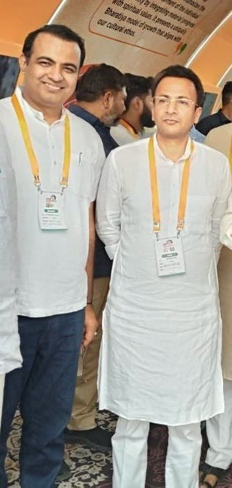 भाजपा युवा मोर्चा दिल्ली प्रदेश के प्रभारी श्री अभिषेक टंडन जी को जन्मदिवस की हार्दिक शुभकामनाएँ।

ईश्वर से आपके उज्ज्वल भविष्य की प्रार्थना करता हूँ। <a href="/abhishektandonD/">Abhishek Tandon</a>