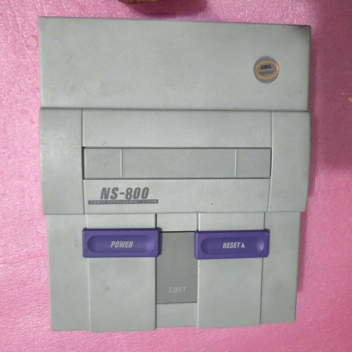 Unauthorizon: The Clone Console Database (@401_db) on Twitter photo Updated item at Unauthorizon.
*Existence proven. Thanks to <a href="/AlfaroOrueta/">Tetsuyuki_Tab</a>
Brand: unknown
Name: FAMILY ENTERTAINMENT SYSTEM
Model: NS-800
Region: China
#Famicom/#NES based console, released by 中山市小赛手电器有限公司.
unauthorizon.org/record/rec6nws…
#famiclone #retrogame Updated item at Unauthorizon.
*Existence proven. Thanks to <a href="/AlfaroOrueta/">Tetsuyuki_Tab</a>
Brand: unknown
Name: FAMILY ENTERTAINMENT SYSTEM
Model: NS-800
Region: China
#Famicom/#NES based console, released by 中山市小赛手电器有限公司.
unauthorizon.org/record/rec6nws…
#famiclone #retrogame