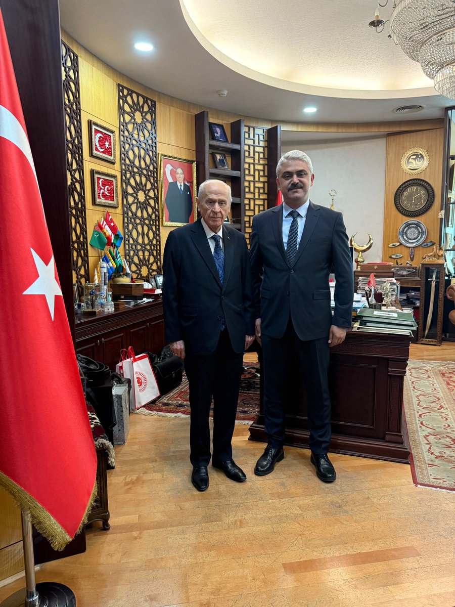 Milliyetçi Hareket Partisi Genel Başkanımız Sayın <a href="/dbdevletbahceli/">Devlet Bahçeli</a> beyefendiyi Adana İl Başkanımız <a href="/yusufkanli01/">YUSUF KANLI</a>, Sarıçam Belediye Başkanımız <a href="/avbilaluludag/">Bilal Uludağ</a>, Kozan Belediye Başkanımız <a href="/mustafaatlitr/">Mustafa ATLI</a> ve Karaisalı Belediye Başkanımız <a href="/simsekbekir01/">Bekir Simsek</a> ile ziyaret edip