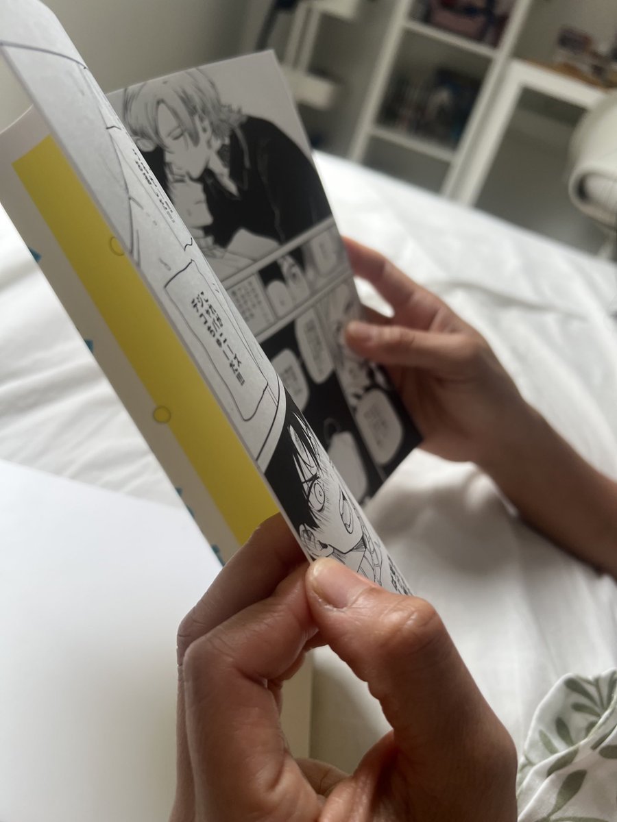 my mom found my doujinshis and now she’s reading it what the fuck is happening bro