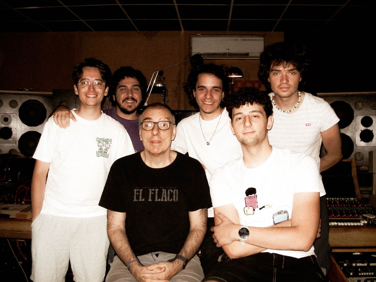 Que bien lo pasamos por tierras gaditanas 💛💙💛💙
Nuestro primer E.P, cada vez más cerca...