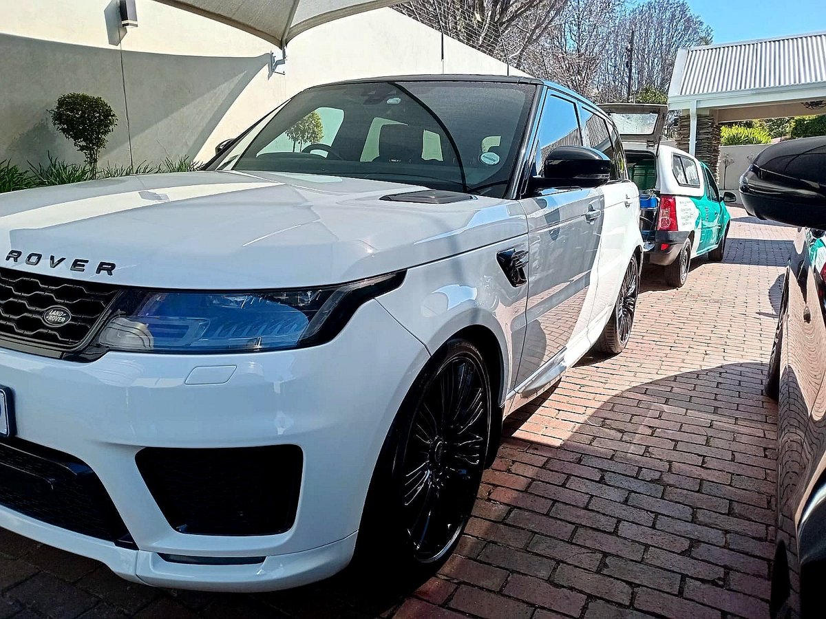 MowashZA's tweet photo. #MowashApp 💁♂️🤠When we say anywhere, anytime we mean exactly that😎
📲Ekse Mowash brings the car wash to you with just sma few taps😎 Talk about a smart seamless solution👌😎
🤫Don’t have the app? 📲Download it now 👉https://t.co/S3G9zIO5Ek https://t.co/CMc12Z486Q