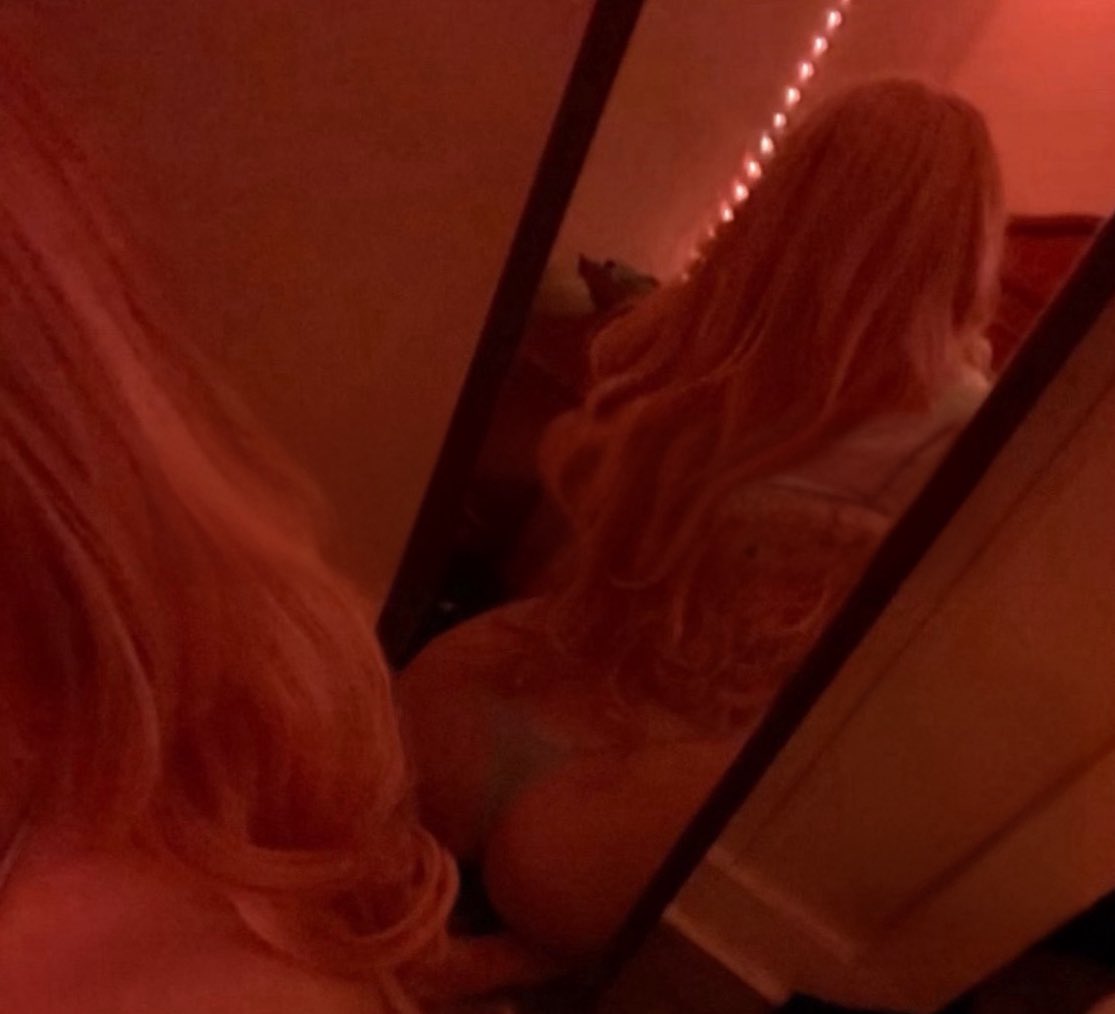 abbymekno's tweet photo. u like my blue thong daddy? #nsfwtwtًًًٌٌٍِّ #goodgirl #fyp #tight #wet #seller https://t.co/lyP8pZP604