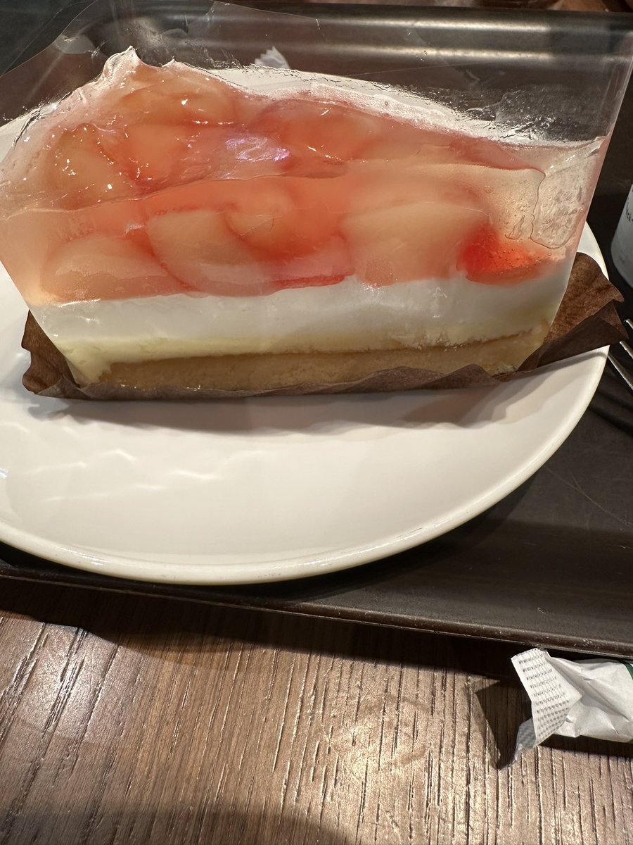 uSpmdH6HllmZtiw's tweet image. #スタバ
#ピーチandミルクケーキ

スタバのこのケーキ🍰
めっちゃ美味しい😋
甘すぎなくてピーチ🍑感が最高✨