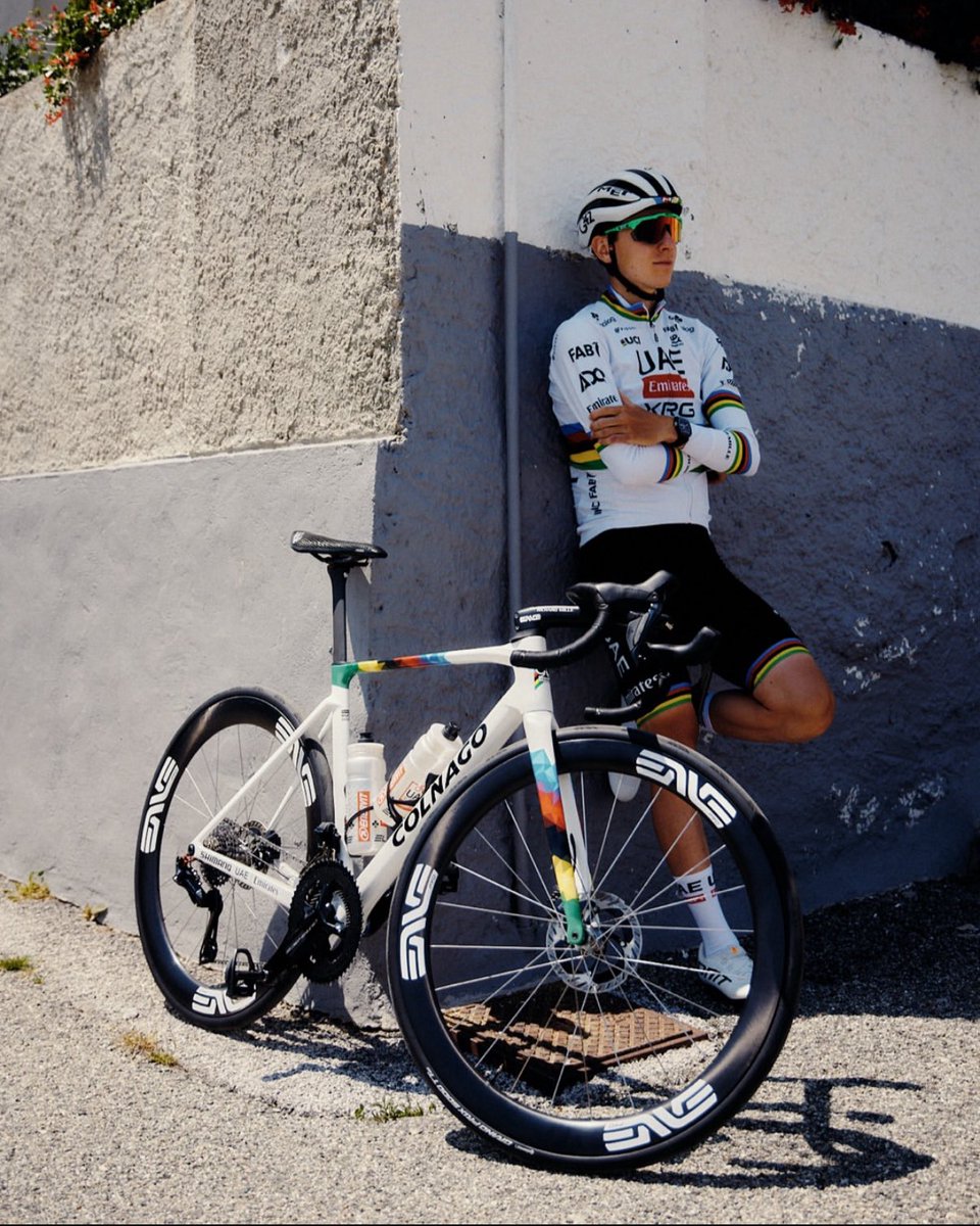 Time to rest and easy coffee rides for Pogi. 🫶🏻

📷: arin.rapus