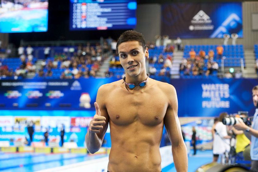 🥇 Campion mondial!
David Popovici scrie din nou istorie! 🇷🇴

A câștigat medalia de aur la Campionatul Mondial de Natație, în proba de 200 de metri liber, confirmând încă o dată că este un fenomen al natației mondiale.

👏 Felicitări, David! Suntem mândri de tine!