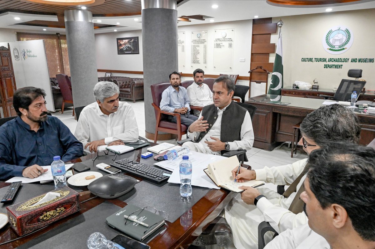 KPEC_Official's tweet photo. Meeting held for Jamrud &amp; Landikotal Master Plan under CM Ali Amin Gandapur’s tourism vision. Chaired by Dr. Abdul Samad with key insights by Imran Zahoor (KPEC), the plan promotes heritage, trade &amp; medical tourism. #TourismKP #KPEC #Jamrud #Landikotal https://t.co/2aQ70LlCNS