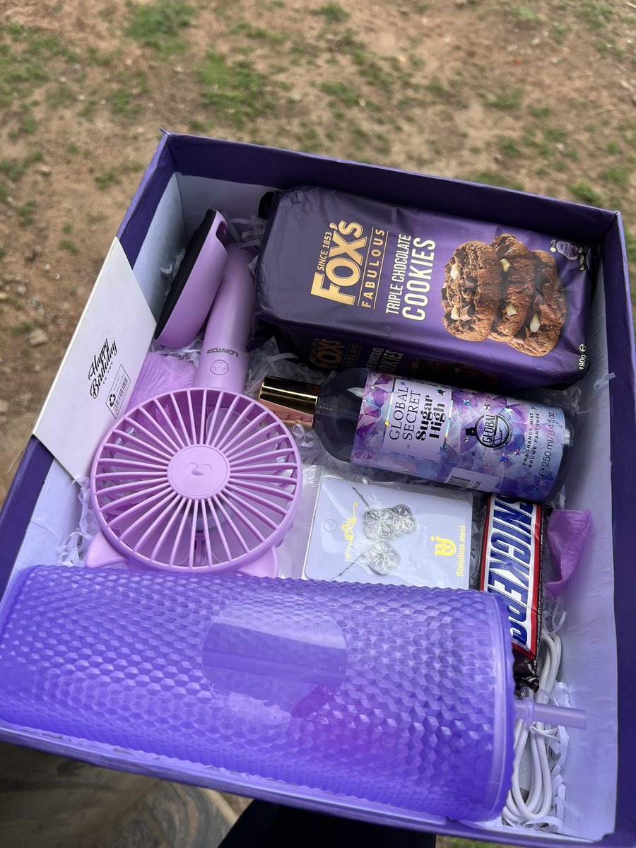 I curated this purple themed gift box, 
Do you need something like this for your loved ones? Just dm me with your budget and we can work with that 🥳

Please rt/patronize my new business.