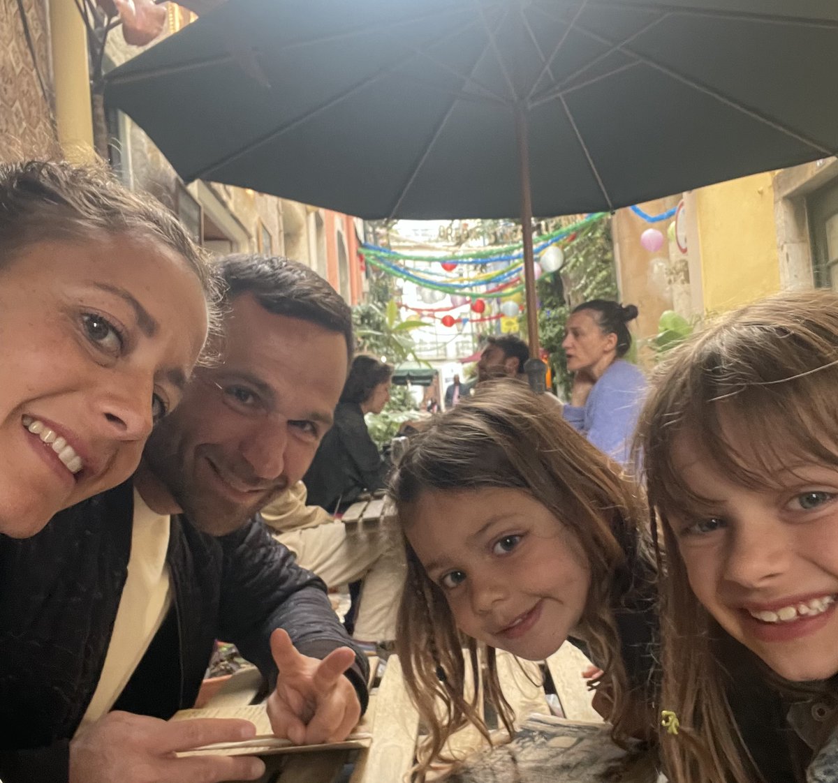 Marc van Versendaal tweet media