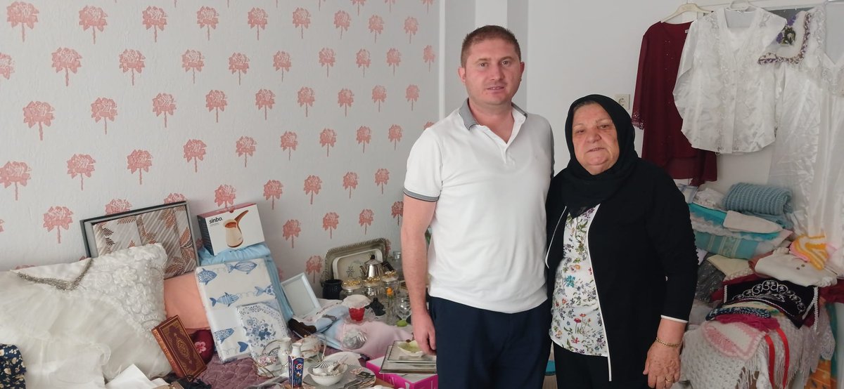 Av. Abdurrahman Özdilekler (@aozdilekler) on Twitter photo Sayın Valimiz himayesinde yürütülen Aile Yılı çalışmaları kapsamında, <a href="/Tuncayerogul03/">Tuncay Eroğul</a> ile birlikte dezavantajlı ailemizin 20.08.2025 tarihinde gerçekleştirilecek düğününe katkıda bulunmak amacıyla Gül Anneler Derneği Başkanı Halise SAYGI' yı ziyaret ettik. Sayın Valimiz himayesinde yürütülen Aile Yılı çalışmaları kapsamında, <a href="/Tuncayerogul03/">Tuncay Eroğul</a> ile birlikte dezavantajlı ailemizin 20.08.2025 tarihinde gerçekleştirilecek düğününe katkıda bulunmak amacıyla Gül Anneler Derneği Başkanı Halise SAYGI' yı ziyaret ettik.
