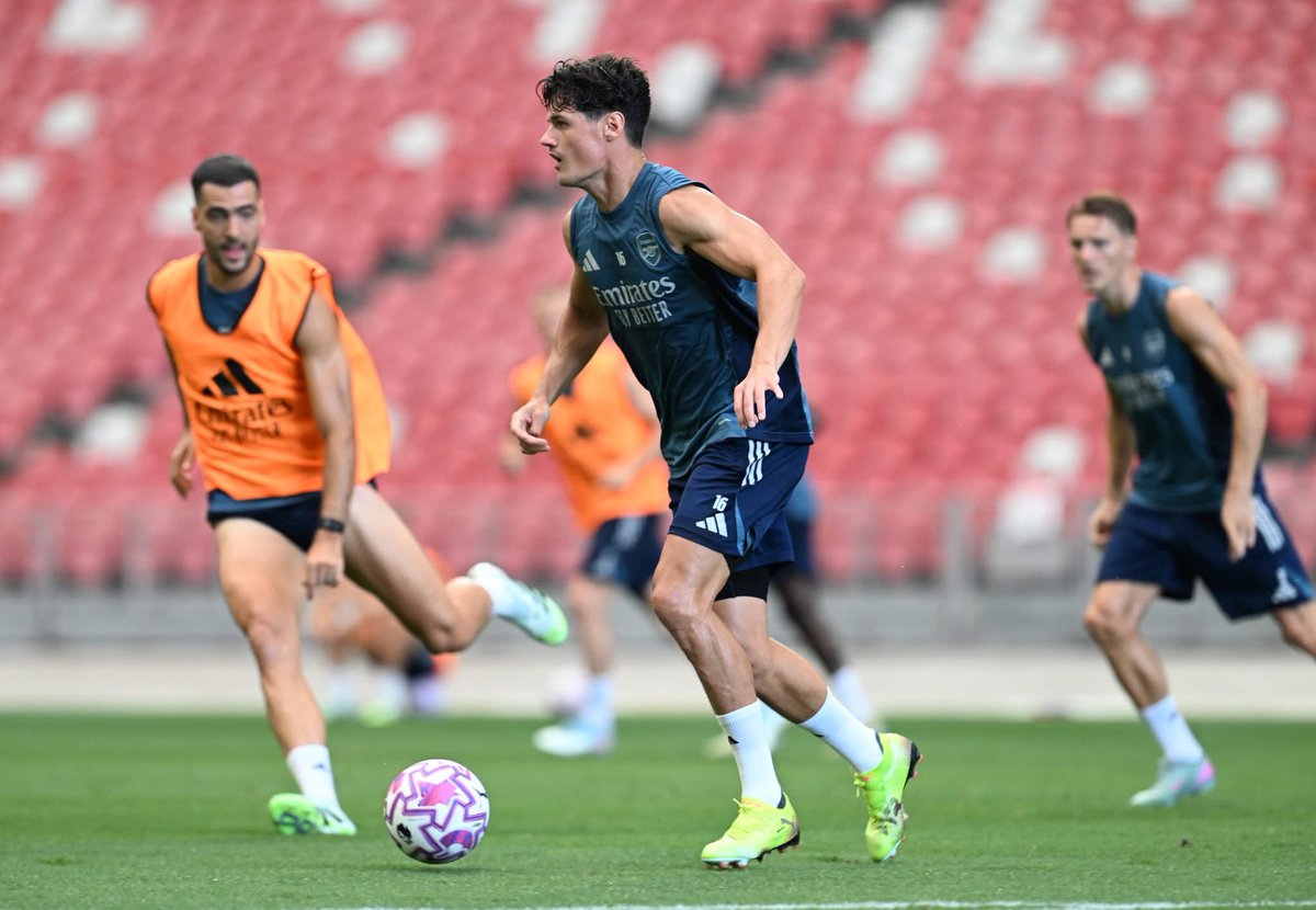 Norgaard on the ball #AFC