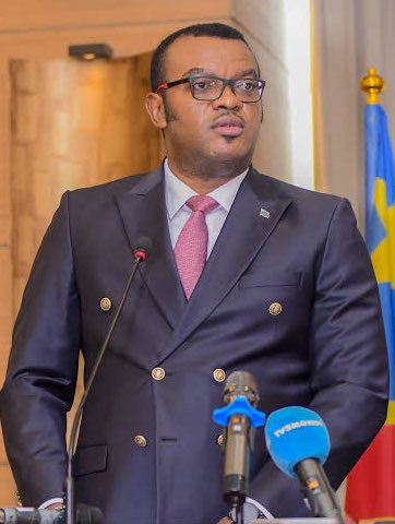 Bibishe Pascaline N (@bibishe6) on Twitter photo Je ne le connais pas bien, mais c'est le seul qui peut rester, Ministre <a href="/LihauEbua/">Jean-Pierre LIHAU</a>. Tous les autres Out, si bien sûr <a href="/fatshi13/">Félix A. Tshisekedi</a> veut le sérieux. 🙏🏻🙏🏻🙏🏻 Je ne le connais pas bien, mais c'est le seul qui peut rester, Ministre <a href="/LihauEbua/">Jean-Pierre LIHAU</a>. Tous les autres Out, si bien sûr <a href="/fatshi13/">Félix A. Tshisekedi</a> veut le sérieux. 🙏🏻🙏🏻🙏🏻