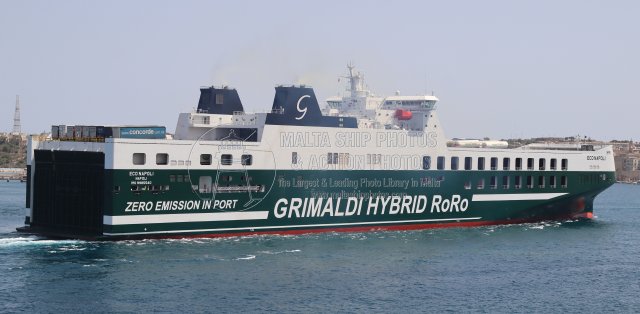 Shipguru's tweet image. #GrimaldiLines #2025built #Hybrid #ConRo #ECO_NAPOLI #entering #grandharbourmalta - 23.05.2025 - maltashipphotos.com - NO PHOTOS can be used or manipulated without our permission @Shippax @worldshipsoc @ShippingTV @shippingdata @ShippingMag @ShippingMagnate @GrimaldiLines