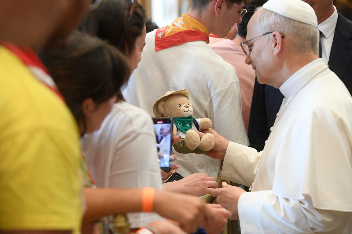 🎙️ Journal l #RadioVatican, l'édition de 13h00 du mardi 29 juillet en réécoute → vaticannews.va/fr/podcast/le-…

🇫🇷 Léon XIV aux catéchumènes français
🕊️ Deux néophytes témoignent
🇱🇧 Jubilé des influenceurs, voix du Liban
🇨🇩 RDC, évêque de Bunia
🇨🇴 Colombie au secours militaire d'Haïti