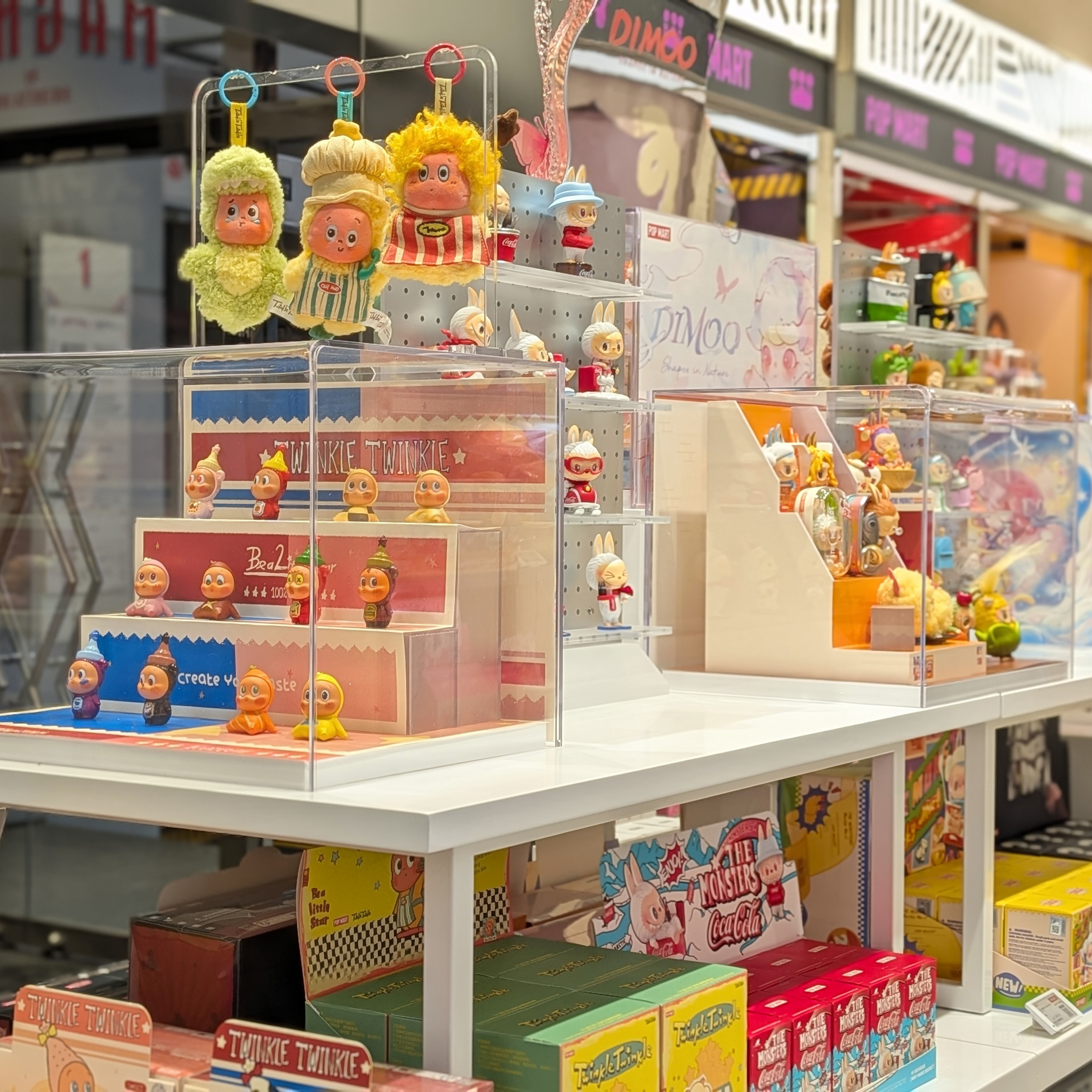 新品　完売　POP MART (ポップマート ) スポンジボブ フィギュ窓 4種✩スポンジ・ボブ ポップマート 25周年Anniversary - メルカリ