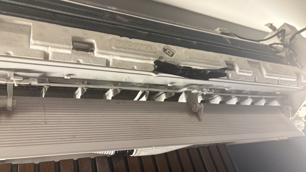 ankitbgmifb's tweet photo. Bought from @croma_retail, but stuck with faulty products, makeshift repairs &amp; no real support. Over a year of mails, escalations &amp; damage to my home &amp; TV. Warranty or not, this is just poor ethics. @wiseroy #CromaRealityCheck #ConsumerRights #TataGroup @_WiseRoy_ https://t.co/Ly8jRGrnZX