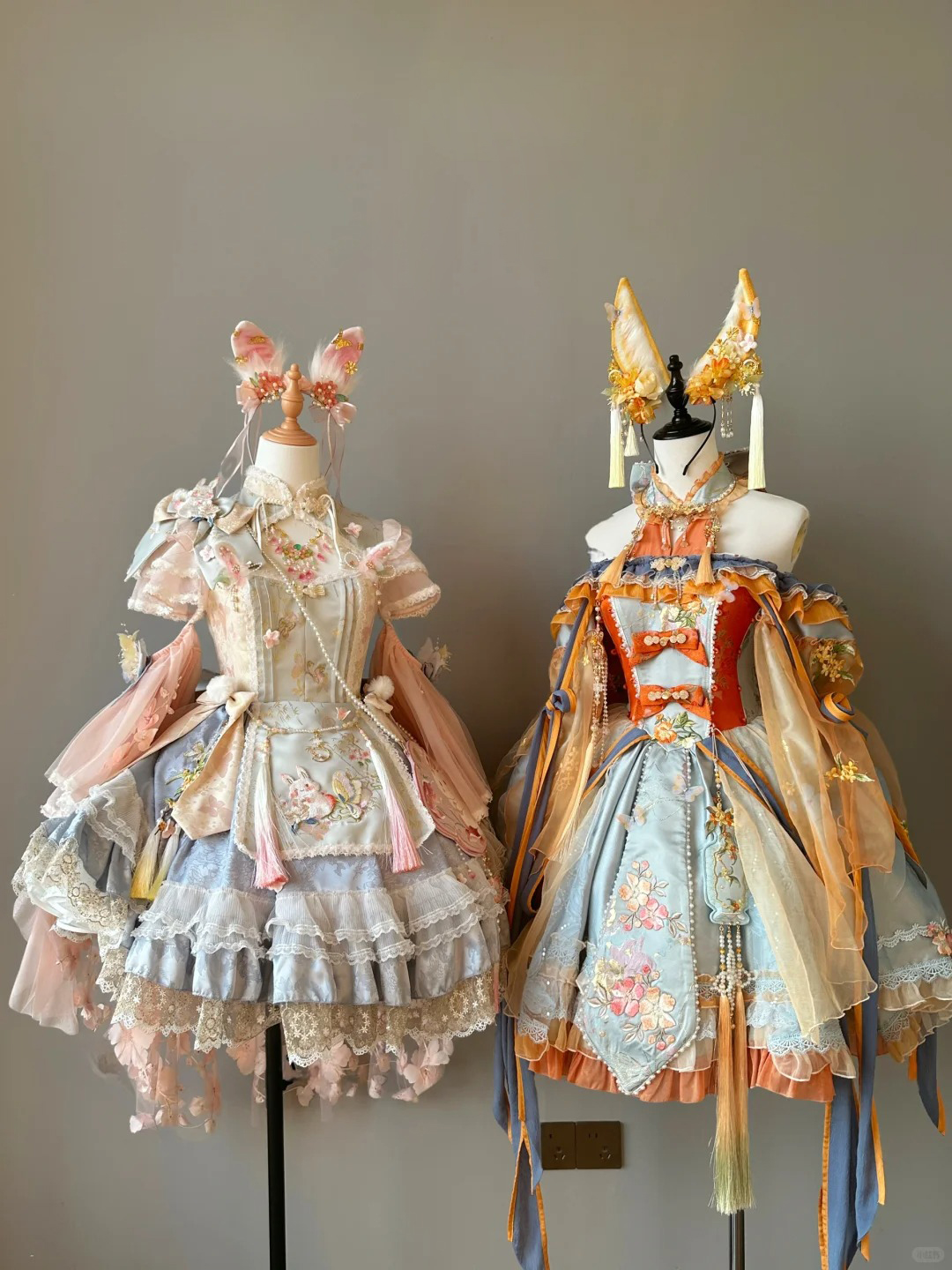 アルベロベロ　うさぎ　ビーズ人形　チャイナ服 アルベロベロ うさぎ ビーズ人形 チャイナ服 トップス
