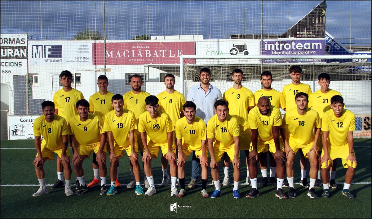 cardassar's tweet photo. El Cardassar 2025/26 es posa en marxa.

Som-hi! 💛🖤 https://t.co/zHV8GD92eU