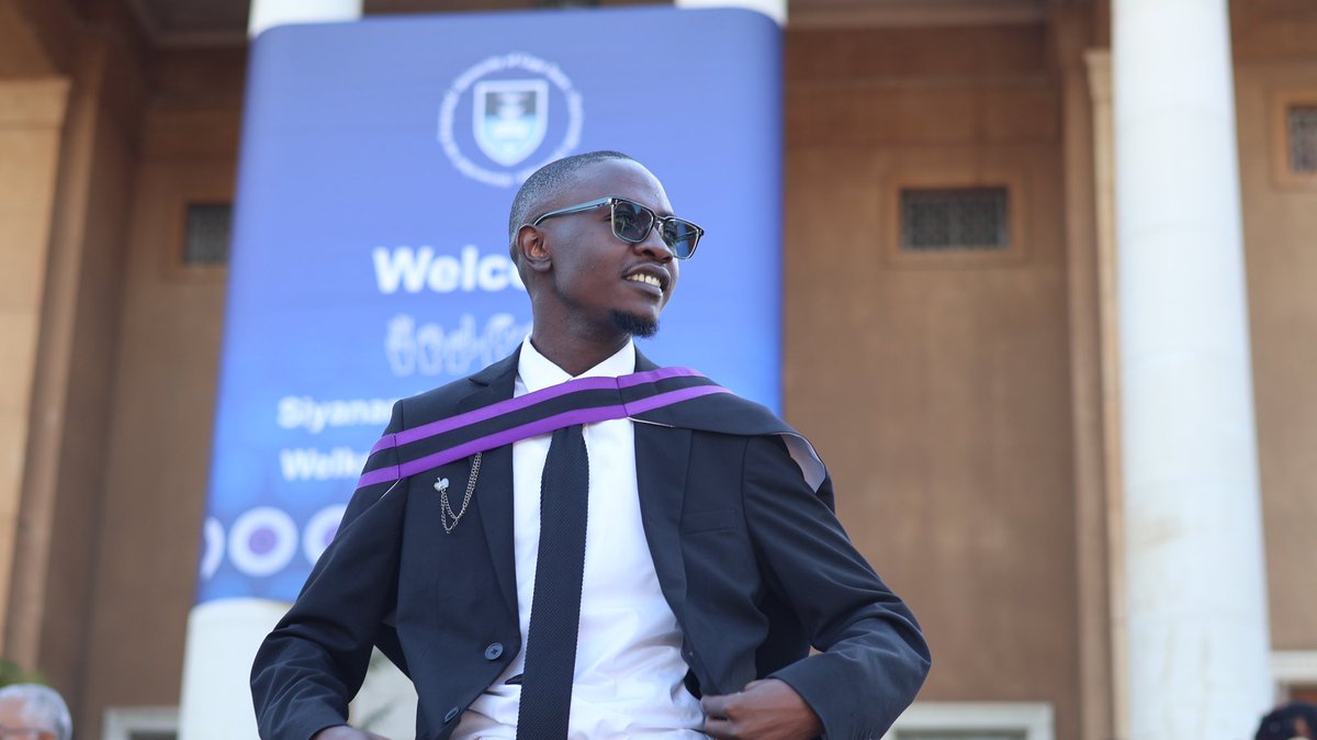 If you’re interested in the developments within Artificial Intelligence (AI), Entrepreneurship, and Research spaces and other opportunities , here’s Prof. Phakeng’s WhatsApp Channel 🔗 : whatsapp.com/channel/0029Vb…