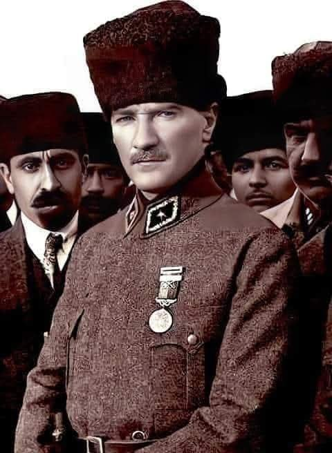 ''İnsanlığa yönelmiş fikir hareketi, er geç muvaffak olacaktır. Bütün mazlum milletler, zalimleri bir gün yok edecek ve ortadan kaldıracaktır.''
Mustafa Kemal Atatürk
Hâkimiyet-i Millîye Gazetesi