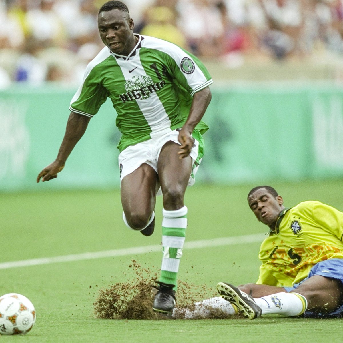 brfootball's tweet image. Throwback to when Nigeria won gold at the 1996 Olympics in Atlanta.
They beat Brazil and Argentina on the way to the medal 🥇🇳🇬